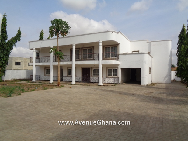 6 bedroom house for sale at Adjiringanor, Accra