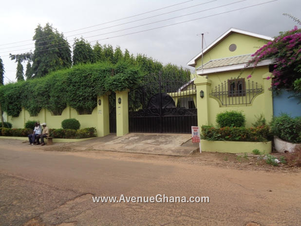 1 4 bedroom house to let at East Legon near Akyeapong Junction Accra