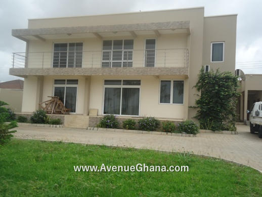 5 bedroom house with 2 bedroom outhouse for rent at Airport Hills in Accra