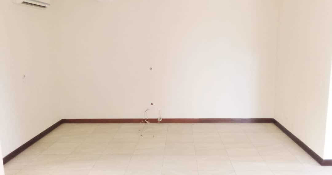4 bedroom townhouse for rent at Cantonments near American Embassy in Accra Ghana 10