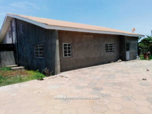 4 bedroom house with garden to let at Greda Estate near Lekma Hospital