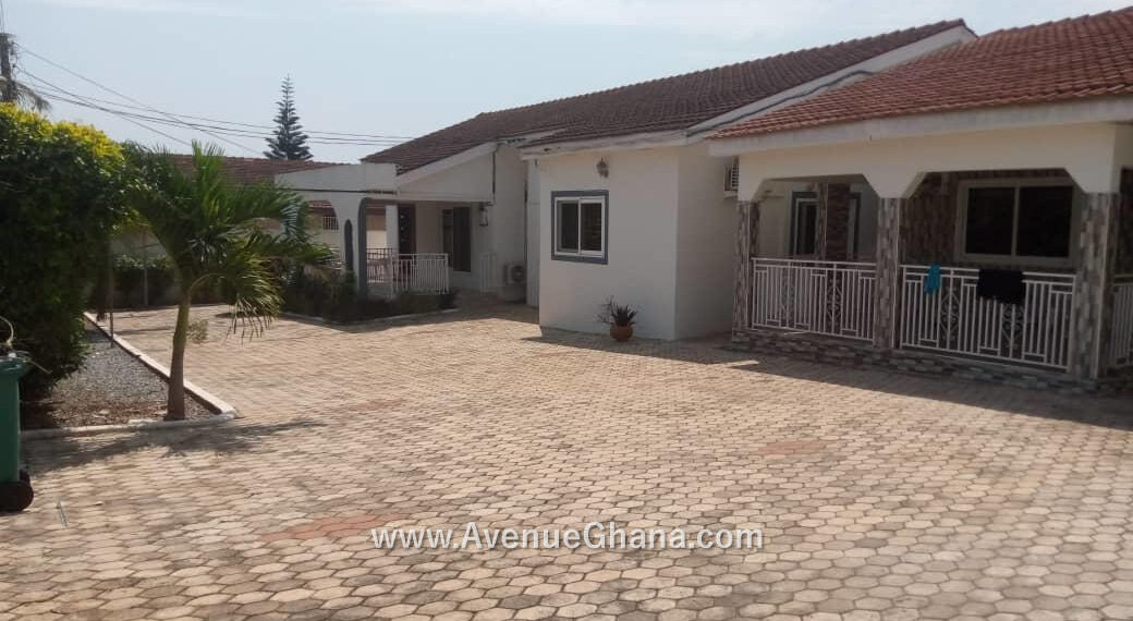 3 bedroom house with 3 room outhouse to let at Manet Court on Spintex Road
