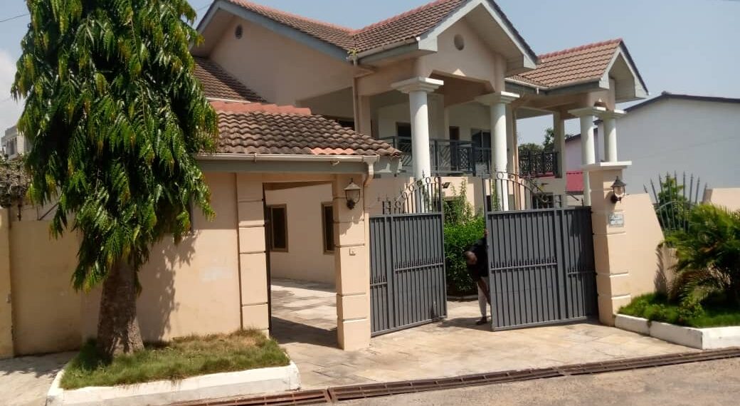 4 bedroom house for rent at Ring Way Estate near KNUST Guest House, Accra