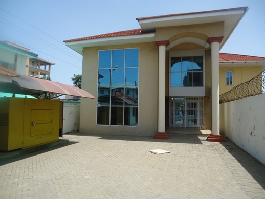 Office building with standby generator for rent in Osu near Kingdom Books, Accra